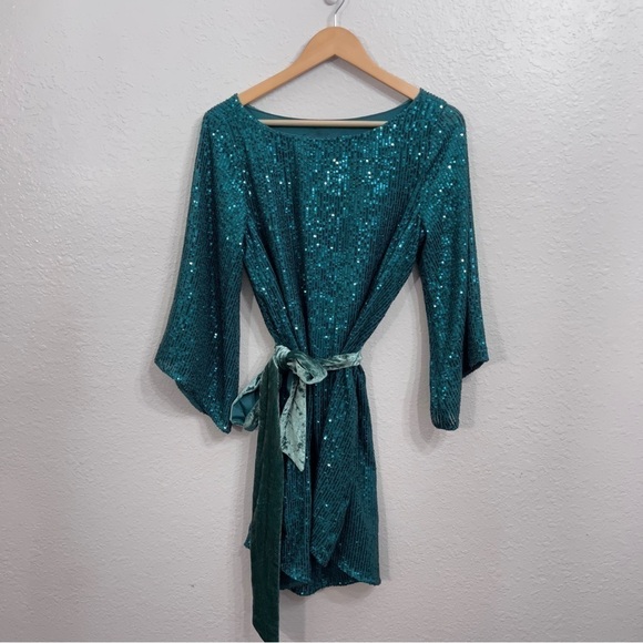 NWT Anthropologie All over sequin green dress size medium size M Christmas dress - Picture 3 of 15